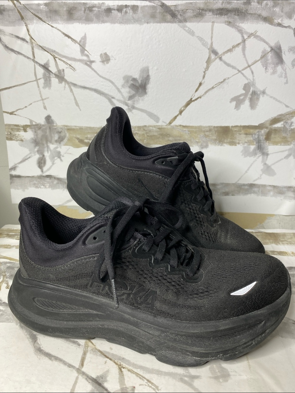 Hoka One One Bondi 9
